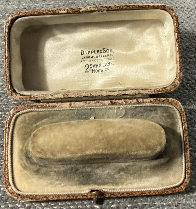 ANTIQUE WRIST WATCH BOX “DIPPLE & SON, CASH JEWELERS CERTIFICATED OPTICIANS”