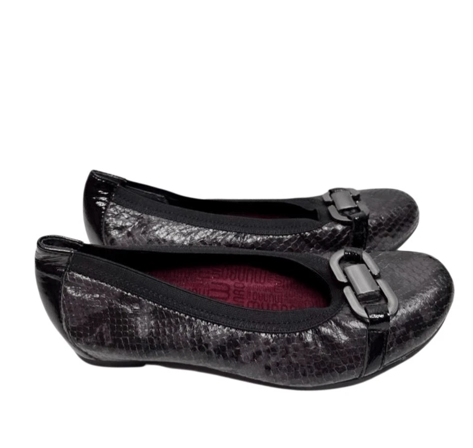 Munro Flats Size 6.5 Ivy II Black Snake Slip On Flexible - Image 3 of 4