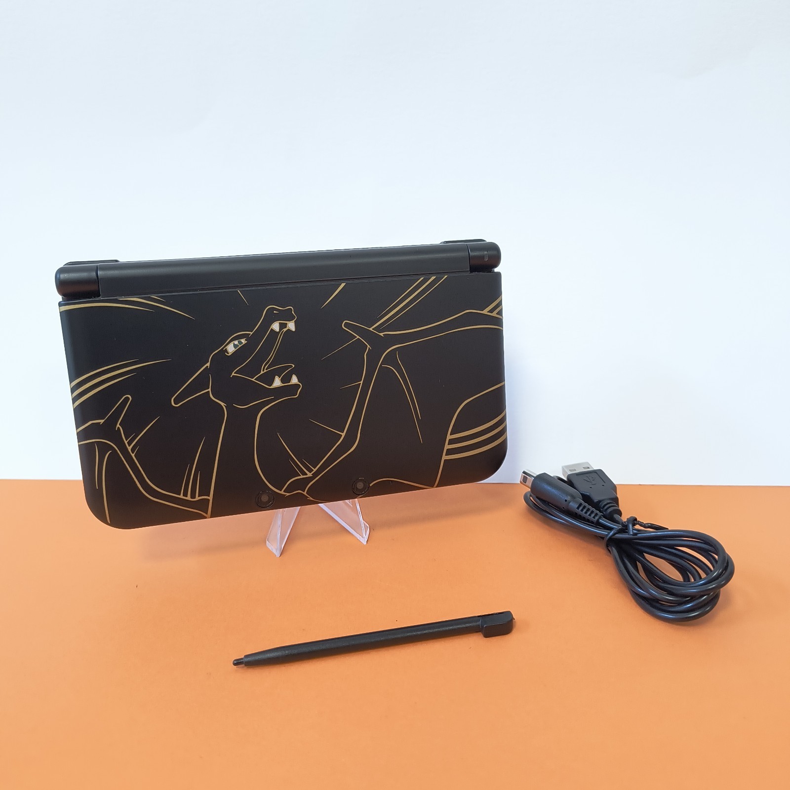 CONSOLE NINTENDO 3DS XL POKEMON CHARIZARD + CAVO E PENNINO