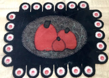 PUMPKINS Little Bits Primitive Penny Rug Pattern Table Wall Mat Unfelted Wool