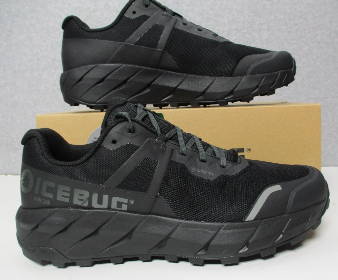 Icebug Arcus M BUGrip Shoes Mens Size 10 GTX Waterpoof Trail Running Ice Spikes