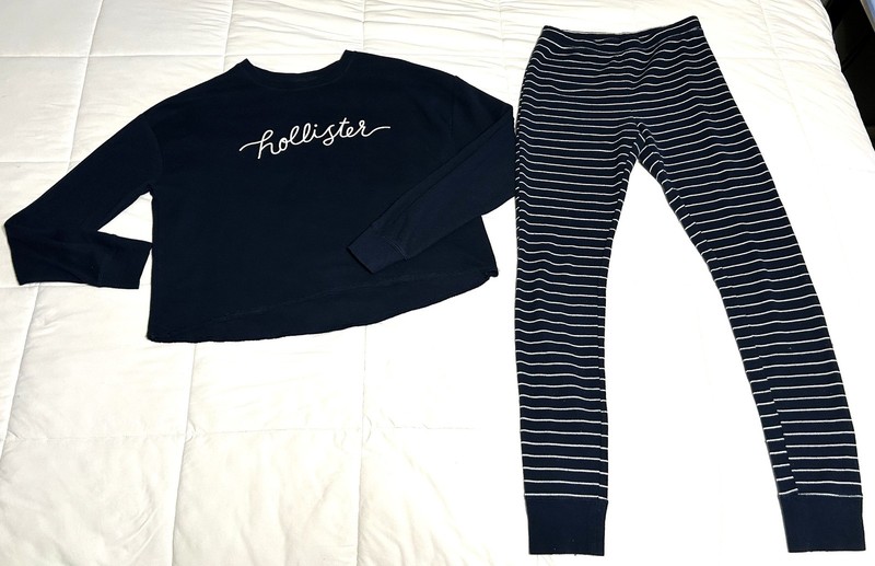 HOLLISTER Ladies Size Small Navy Blue Long Sleeve Thermal Knit 2 pc Pajamas Set
