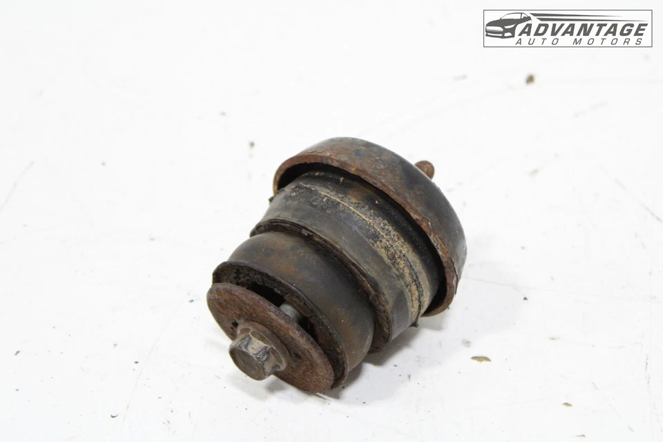 2015-2020 GMC YUKON OR FRAME MOUNT BRACKET UPPER CUSHION OEM - Image 3 of 4