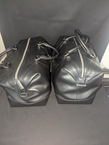 2020-2025 Corvette C8 2-Piece Leather Travel Bags 87850650 Black w/ Logo OEM GM - Foto 5 di 6