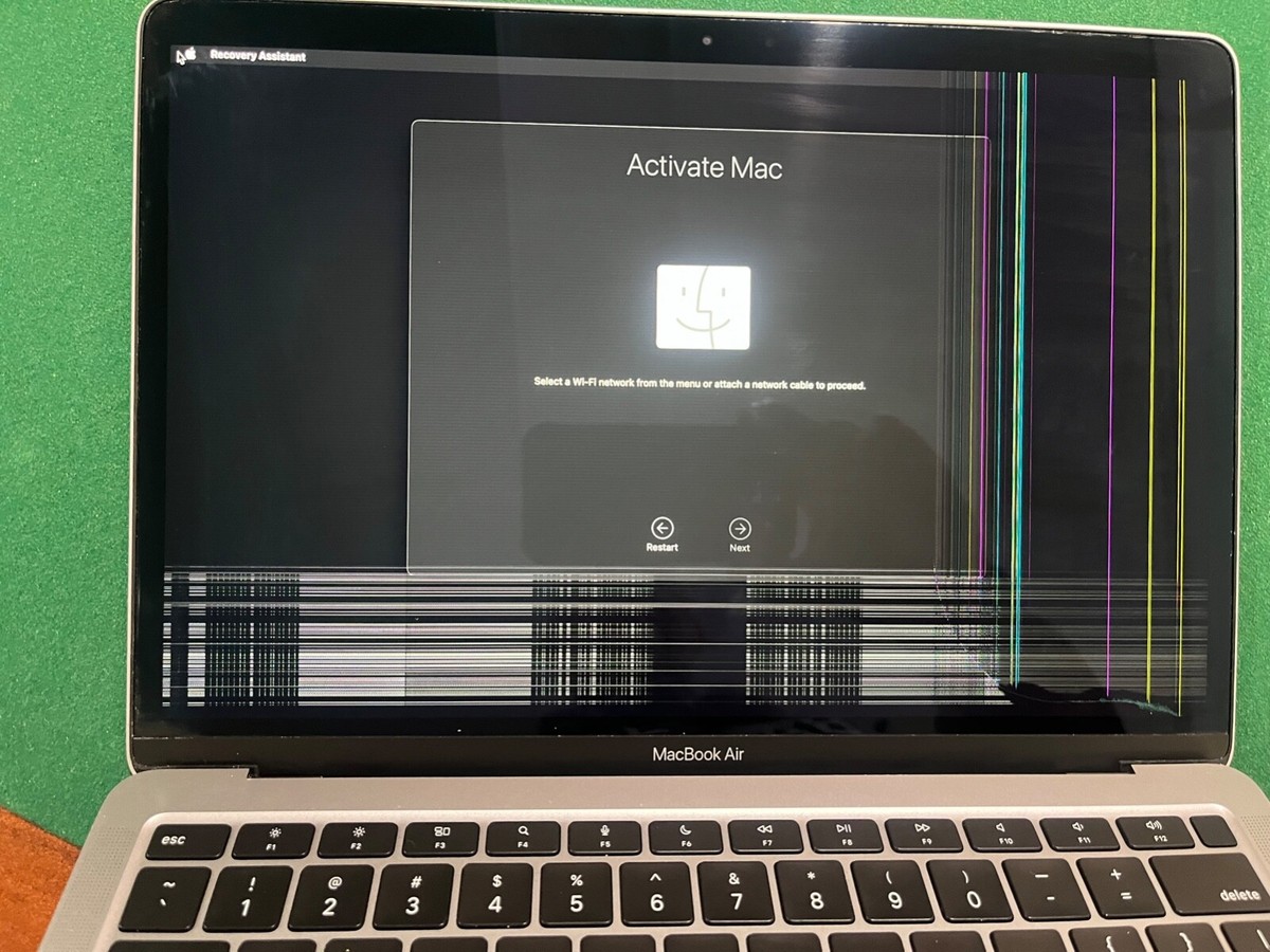 Apple MacBook Pro 13in (256GB SSD, M1, 8GB) Laptop - Space Apple MacBook Pro 13in (256GB SSD, M1, 8GB) Laptop - Space