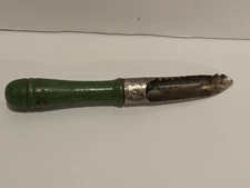 Vintage ‘40’s Green Handled Apple Corer Peeler
