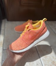 Nike Roshe Run Flyknit Laser Orange (W) Laufschuhe