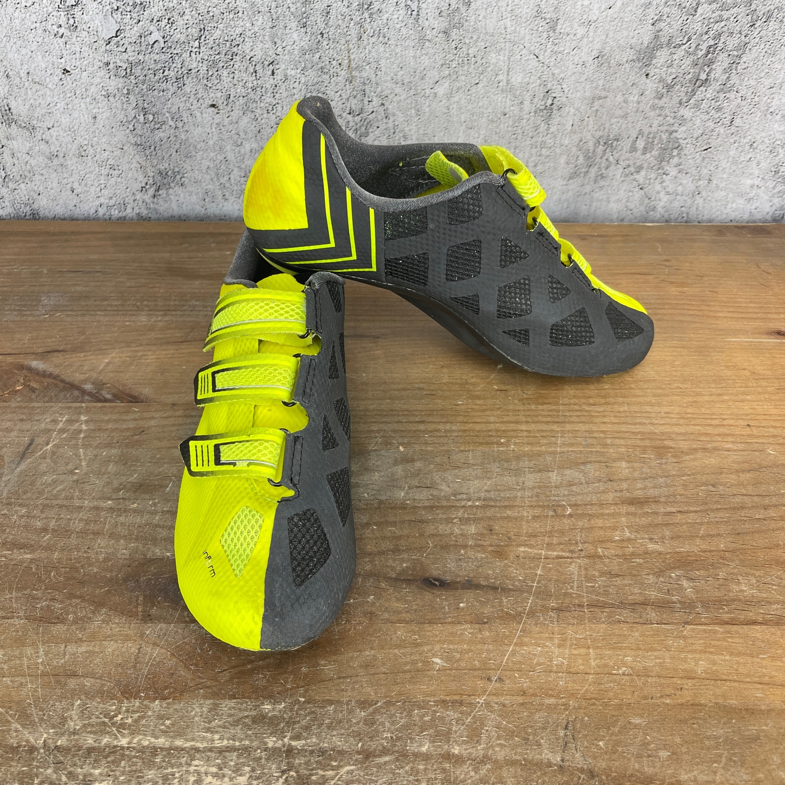 Bontrager XXX EU 41 US 8 3-Bolt Visibility Yellow Road Bike 