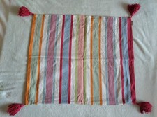 LINUM - Große Kissenhülle gestreift, mit Quasten, 70x60 cm, BW, RV