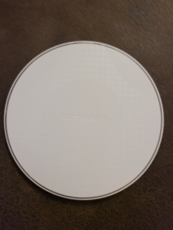 New 15 W wireless Fast charger Pad. White 