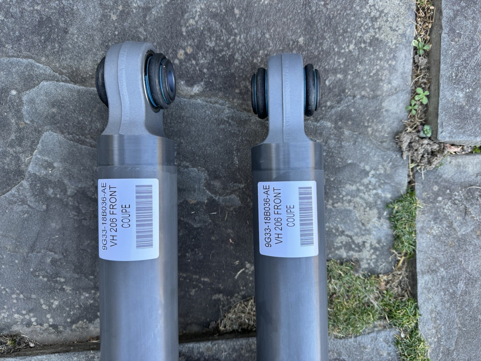 Aston Martin V8 Vantage Front Left, right Dampers Pair P/N 9G3318B036AE