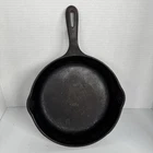 Vintage Wagner Ware Cast Iron Skillet 9" Spouted