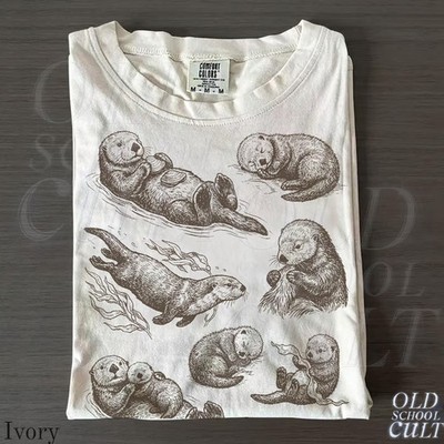 Sea Otter 90s Vintage Tattoo Style Graphic Tshirt, Retro Y2k Wildlife Unisex Sh