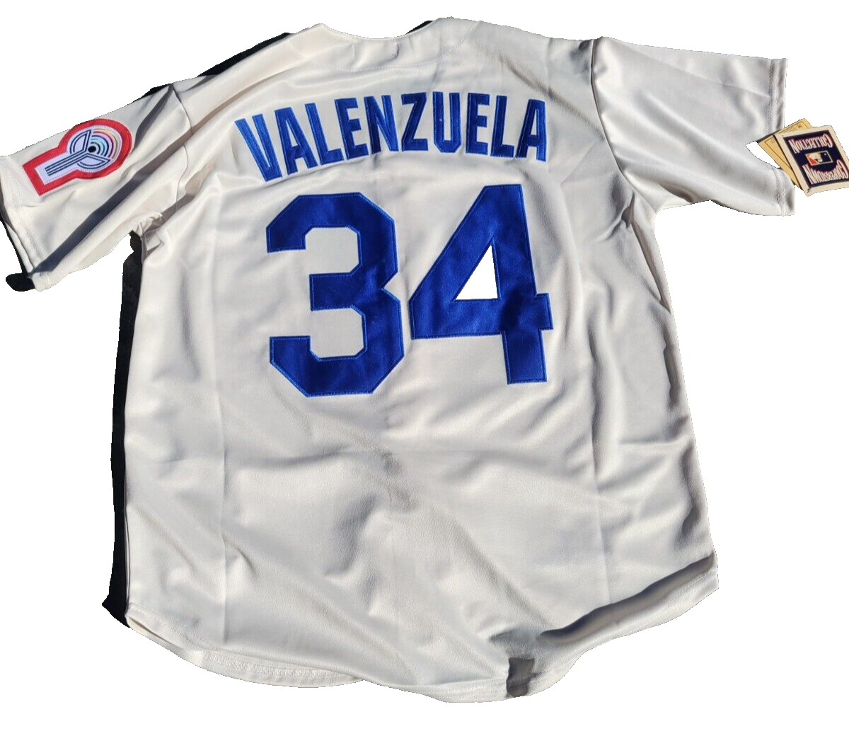 M Fernando Valenzuela 34 1981 Cream jersey los angeles