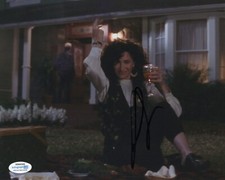 Kathryn Hahn Wandavision Autographed Signed 8x10 Photo ACOA COA