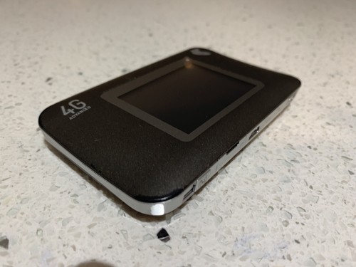 Netgear Aircard 782s 3G/4G WiFi Mobile Hot Spot Telstra 4G Advanced, Mobile WiFi - Picture 6 of 10
