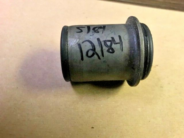 Moog K8042 Idler Arm Bushing Federal Mogul MOG K8042 Moog K8042 Idler Arm Bushing Federal Mogul MOG K8042