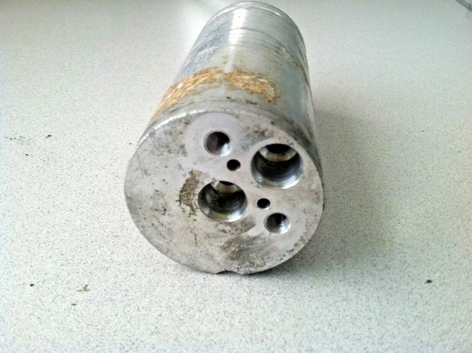 BMW 325xi 325i E46 2000-2006 ~ contenedor de secado Foto 2 de 4