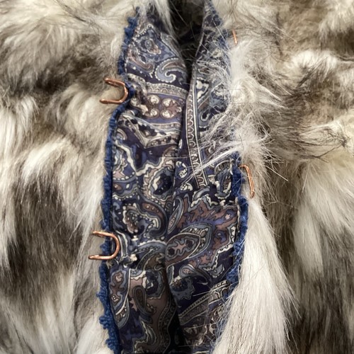 Free People Vest XS Faux Fur Ivory Brown Tan Shaggy Preppy Boho Reversable Cute - Picture 4 of 6