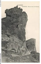 AWCP8-0621-63 - PERRIER - House in the Caves