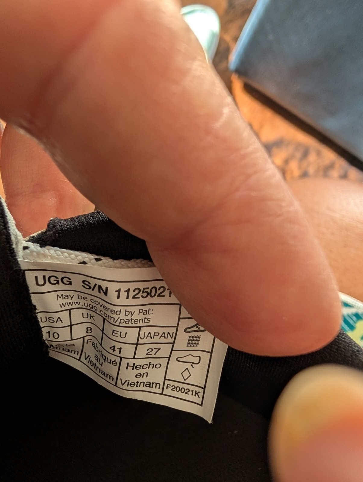 UGG Womens Calle Leather Shoes Gently Worn Very Comfortable