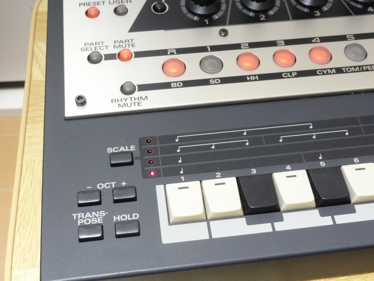 Roland MC-307 Groovebox 2000 Made in Japan Good | eBay