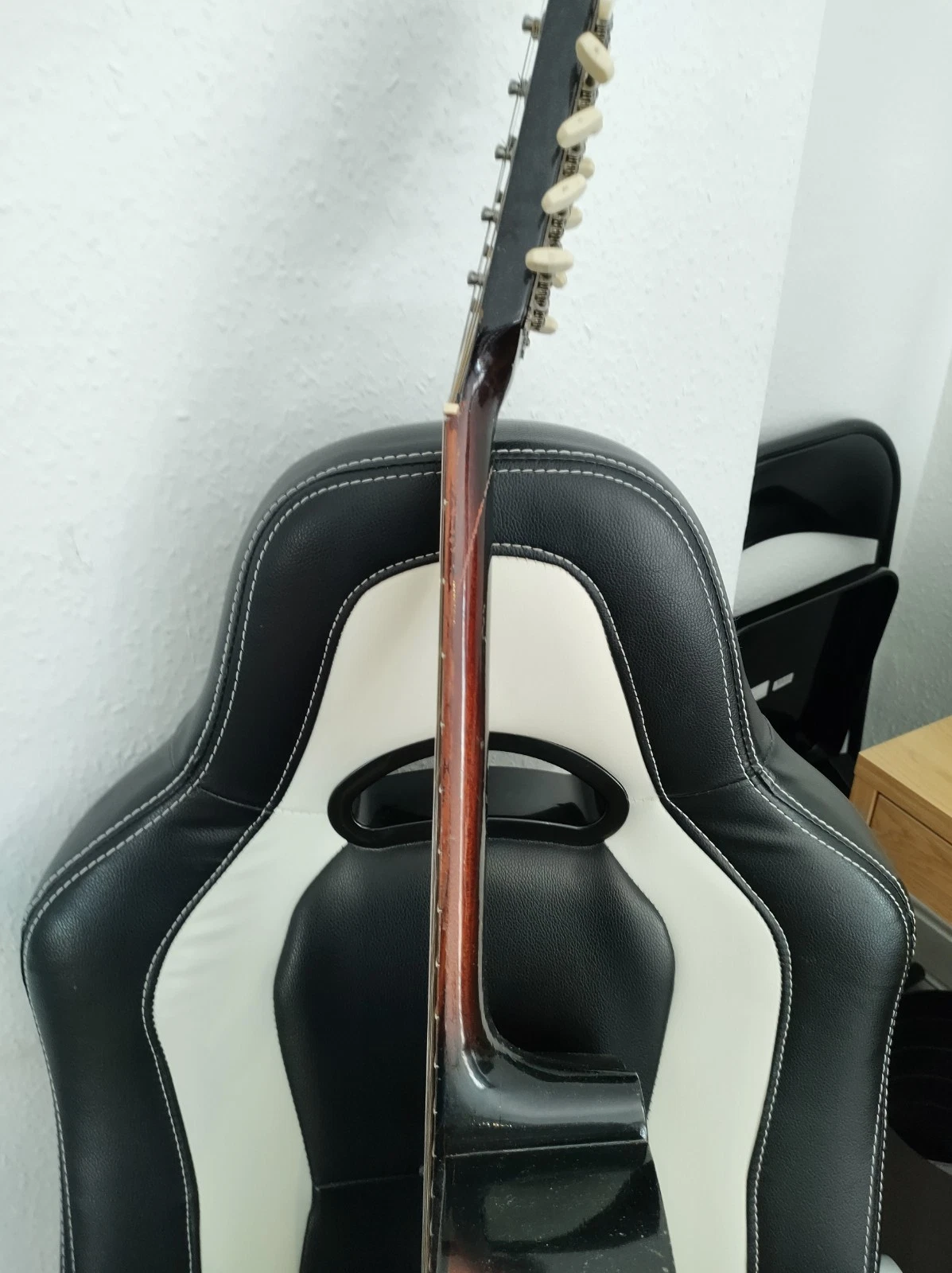 Picture 9 of 18
