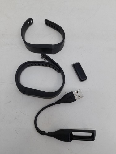 Fitbit Flex Black Fitness Wristband Activity Tracker with Spare Strap Untested - Picture 2 of 12