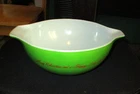 VERY RARE PROMOTIONAL PYREX 443 2-1/2 QT. MERRY CHRISTMAS HAPPY NEW YEAR BOWL