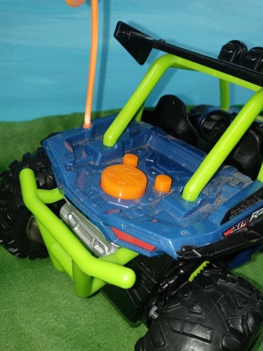 2016 Road Rippers Polaris RZR 1000 Blue & Green Toy Truck Lights, Sound & Moves - Picture 5 of 10