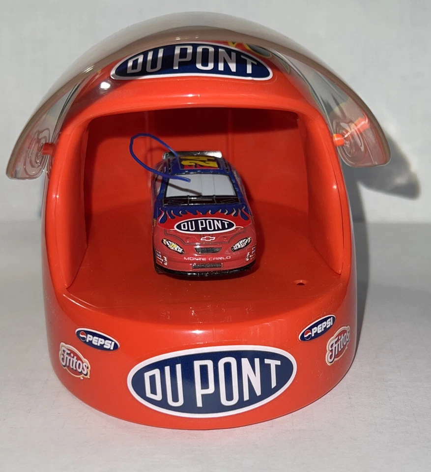 Jeff Gordon DuPont coche de carreras y cargador de hemet Duce 76 (no funciona) Foto 3 de 4