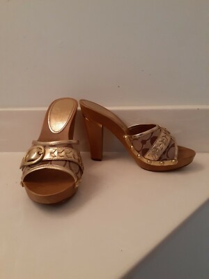 Coach Womens Signature A0240 Beige Slip On Heels Open Toe