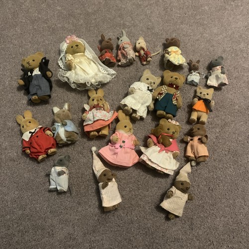LOT Vintage Figurines Sylvanian Families - Les Petits Malins No 12