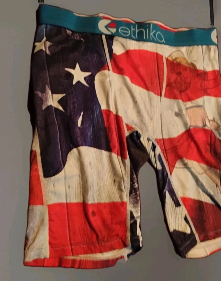 Ethika 男式 Patriotic Pinup 女孩平角内裤内衣 S 码 — 第 2/4 张图片