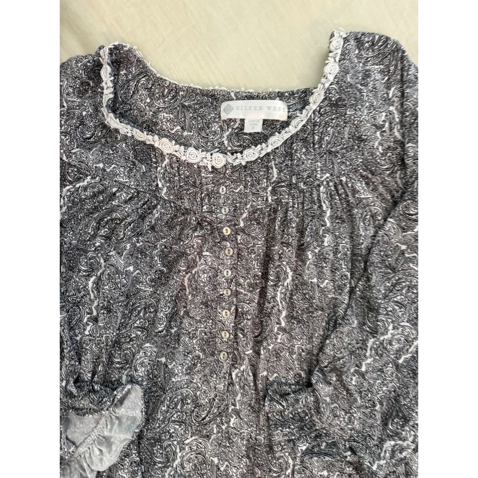 Camisón Eileen West estampado cachemir manga larga botón delantero negro blanco grande Foto 2 de 4