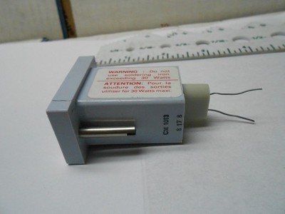 CM1013 PETER CEM HOUR METER 115V 60 HZ / CRACKED HOUSING    