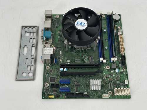 Fujitsu D3417-B11 GS2 i7-6700 8GB RAM Mainboard Bundle inkl. Blende