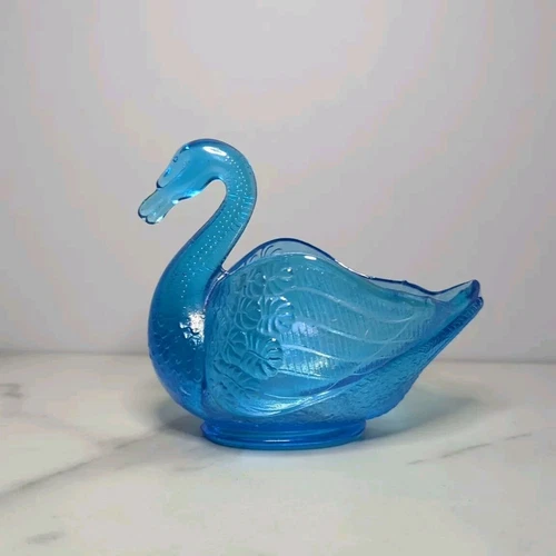 Vtg Blue Fenton Glass Swan Glows In UV Light 4"x 5"x2.5" Raised Dot, 1924 Mold
