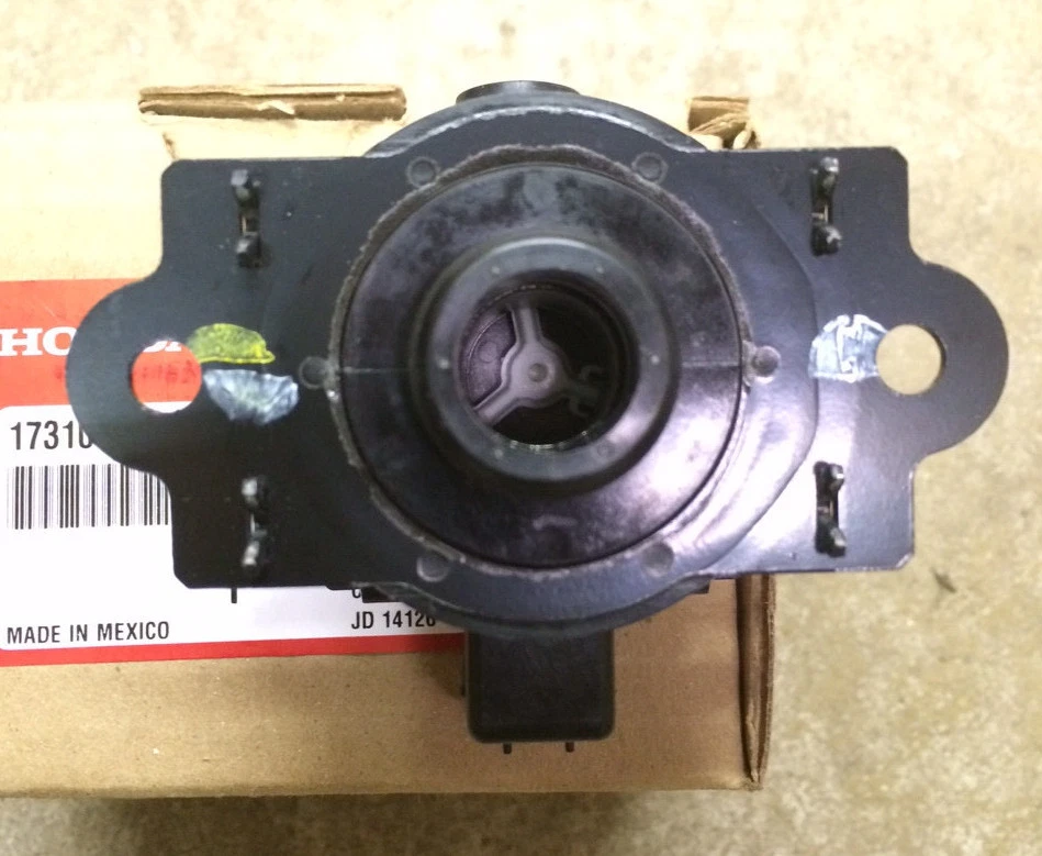 Válvula de cierre de ventilación de bote CVS genuina OEM Honda Accord Civic Odyssey Foto 4 de 4
