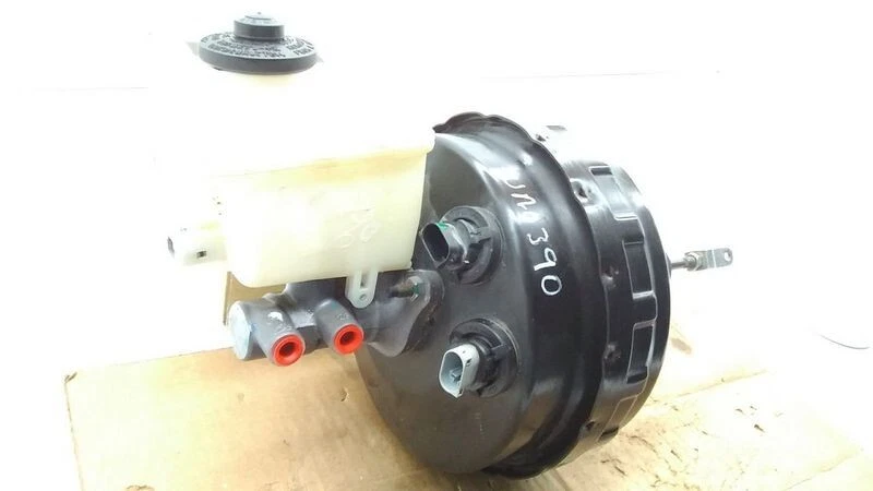 2007-2017 Toyota Sequoia Brake Booster Pump 5.7L (3URFE engine) Assembly OEM Foto 2 de 4
