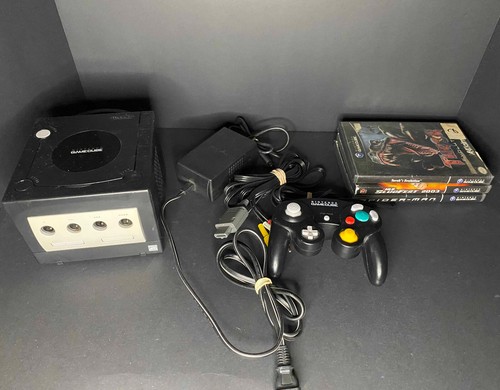 Nintendo GameCube DOL-001 Console With OEM Controller + Cords + 3 Games READ