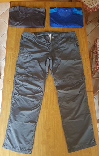 Pantaloni e due T-shirt da trekking della Quechua - XXL - Usato in buono  stato | eBay