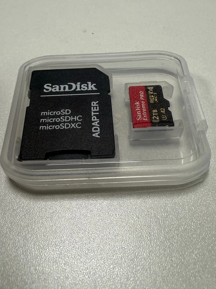 Tarjeta de memoria SanDisk 2 TB Extreme Memory 2 TB MicroSDXC UHS-I U3 A2 con adaptador Foto 2 de 3