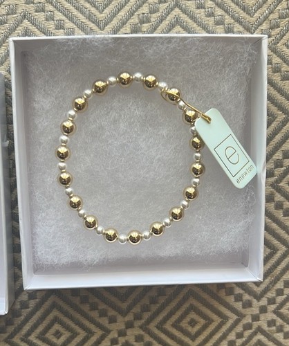 E NEWTON GOLD & WHITE BEADS NWT 70.00