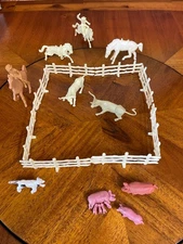 Tim Mee Cowboys  Lot of 20 Western Plastic Figures Fence Toys Vintage