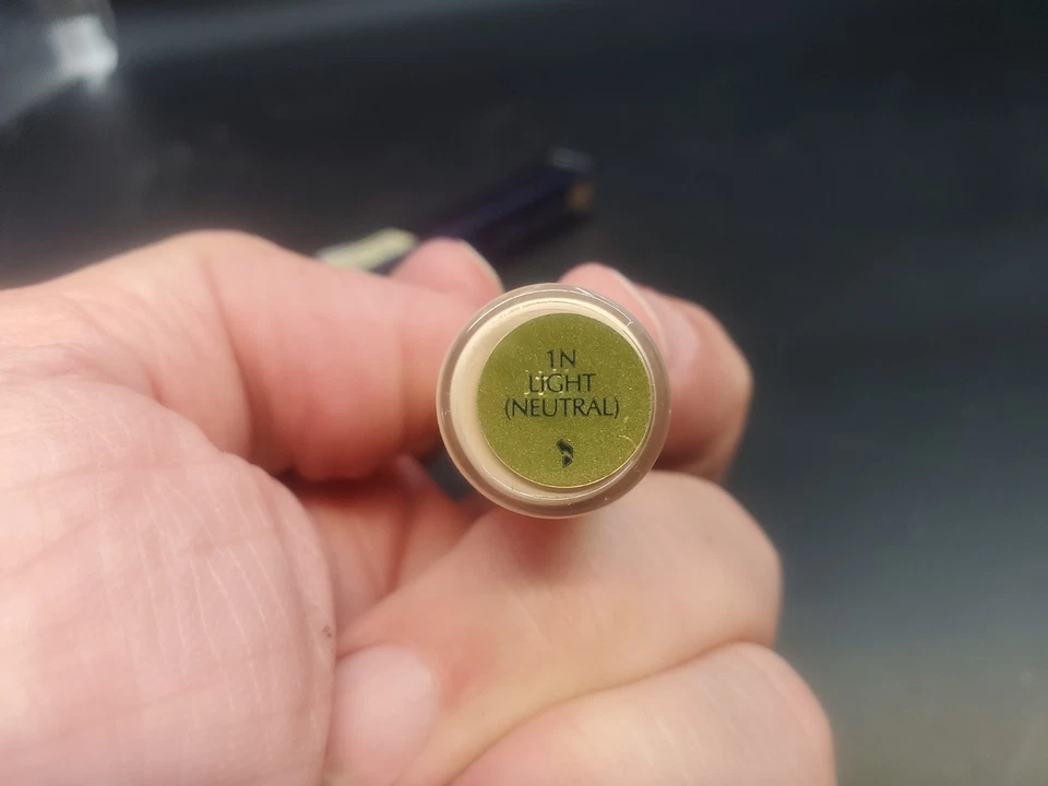 Estee Lauder New Double Wear Concealer 1N Light Neutral 0.24oz Flawless Wear FS - Image 3 of 4