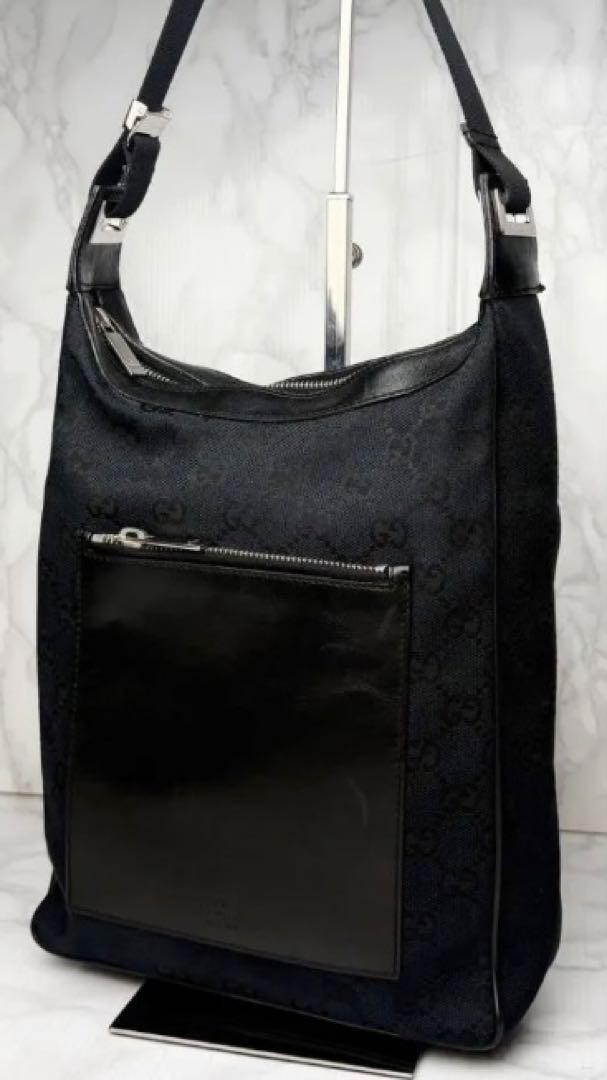 GUCCI Black GG Pattern Shoulder Bag