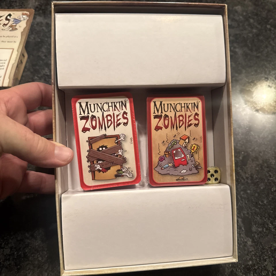 Munchkin Zombies Steve Jackson Games 2014 Card Game 100% Complete - Image 3 of 4