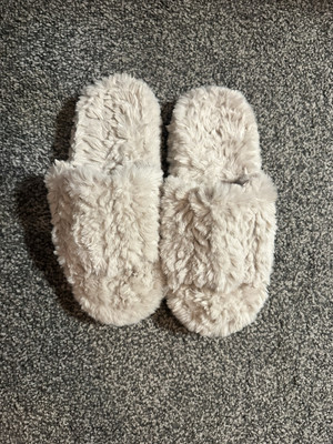 Next Neutral Faux Fur Flatform Slider Slippers size medium UK