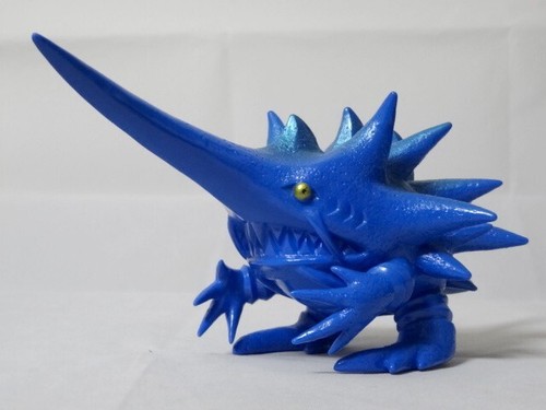 Amapro 2000 Dengoo Urban Soft Vinyl Figure Blue Great Cosmic Beast Kaiju Sofubi - Picture 12 of 20